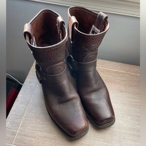 Frye Harness boots womans size 9M
